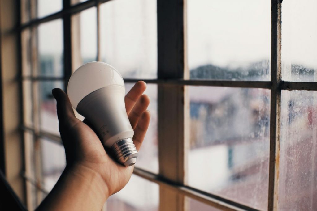 lâmpada de LED possui contaminante